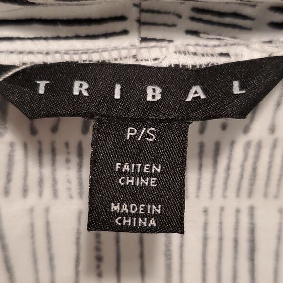 Tribal black and white striped v neck sleeveless top - Picture 2 of 5